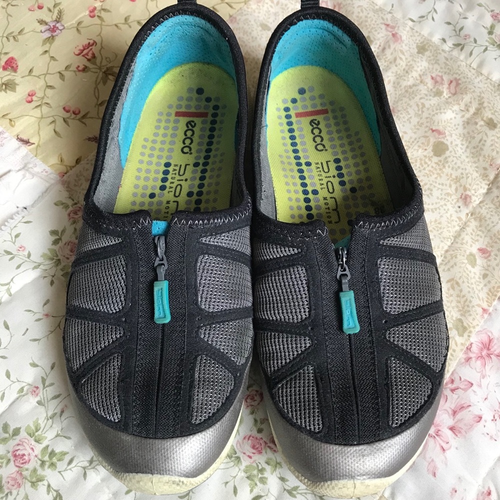 Ecco BIOM Natural Motion Zip Flats 38EU